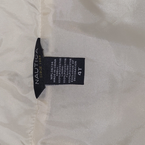 Girls 4T Nautica Bubble Vest in White with Gold Zipper. - Picture 3 of 6